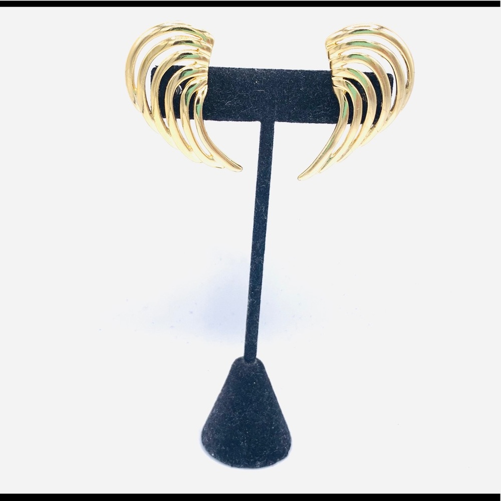 Gold tone vintage wings curved earrings 1980’s NOS